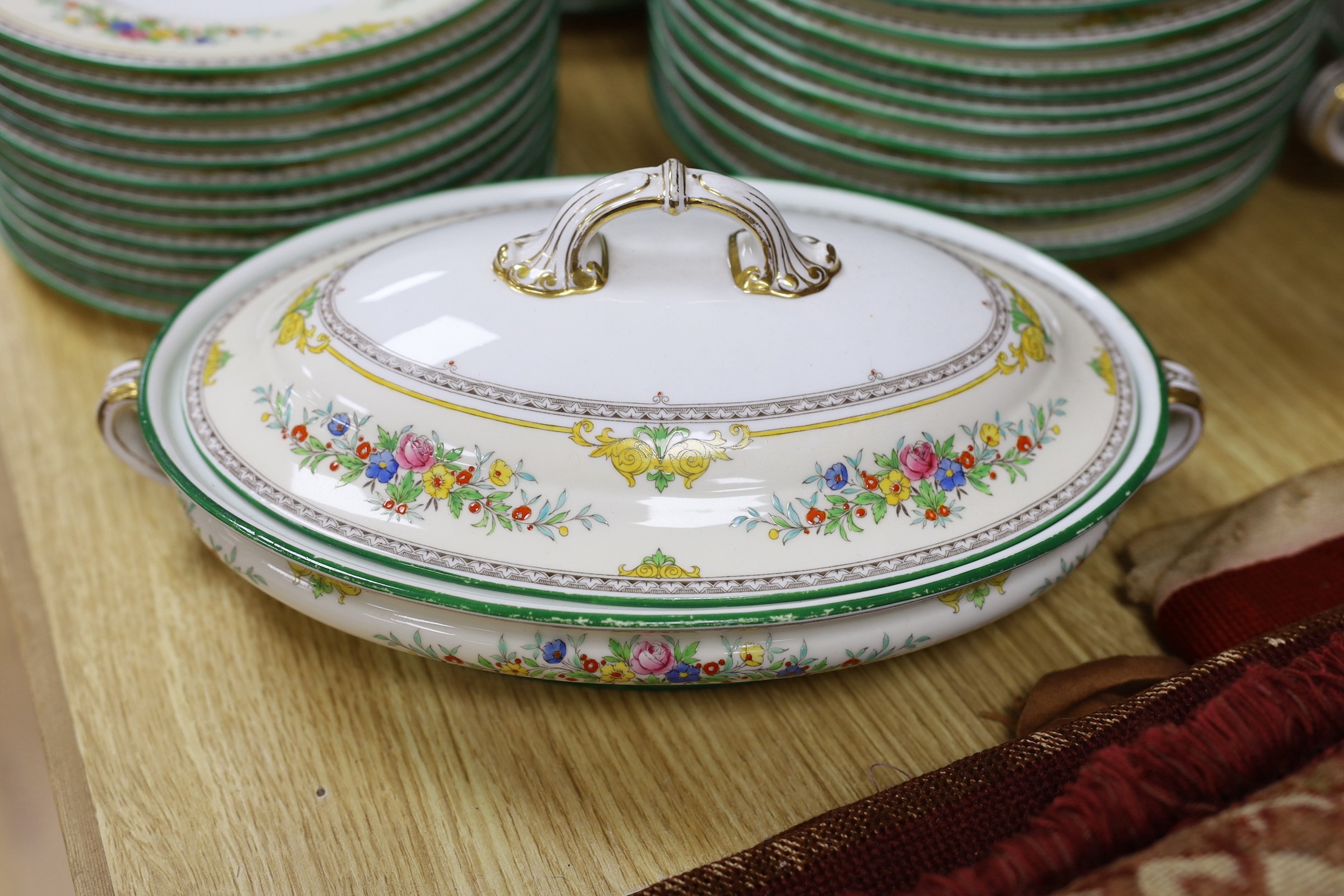 A Minton ‘Stanwood’ pattern part dinner service